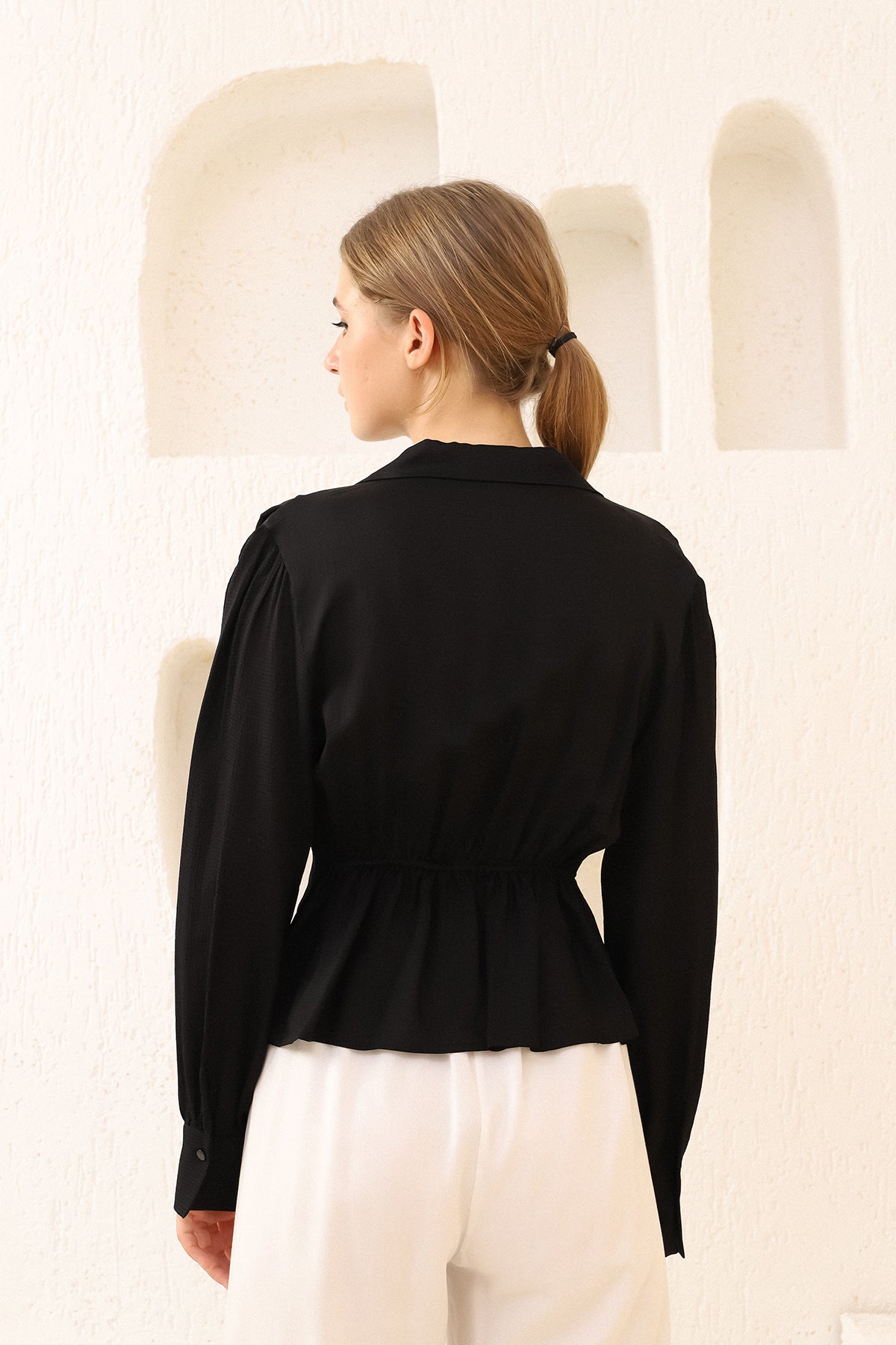 V-neck Pleated Bkack Shirt