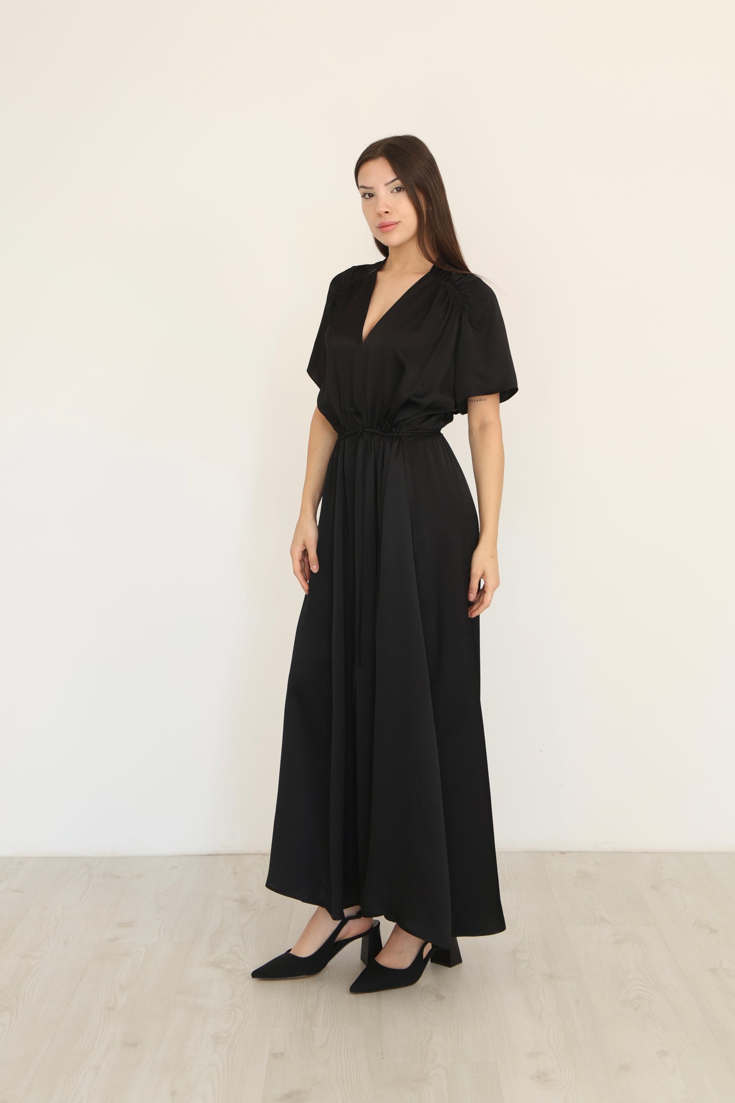 Black V-neck Slit Detailed Dress-EL260
