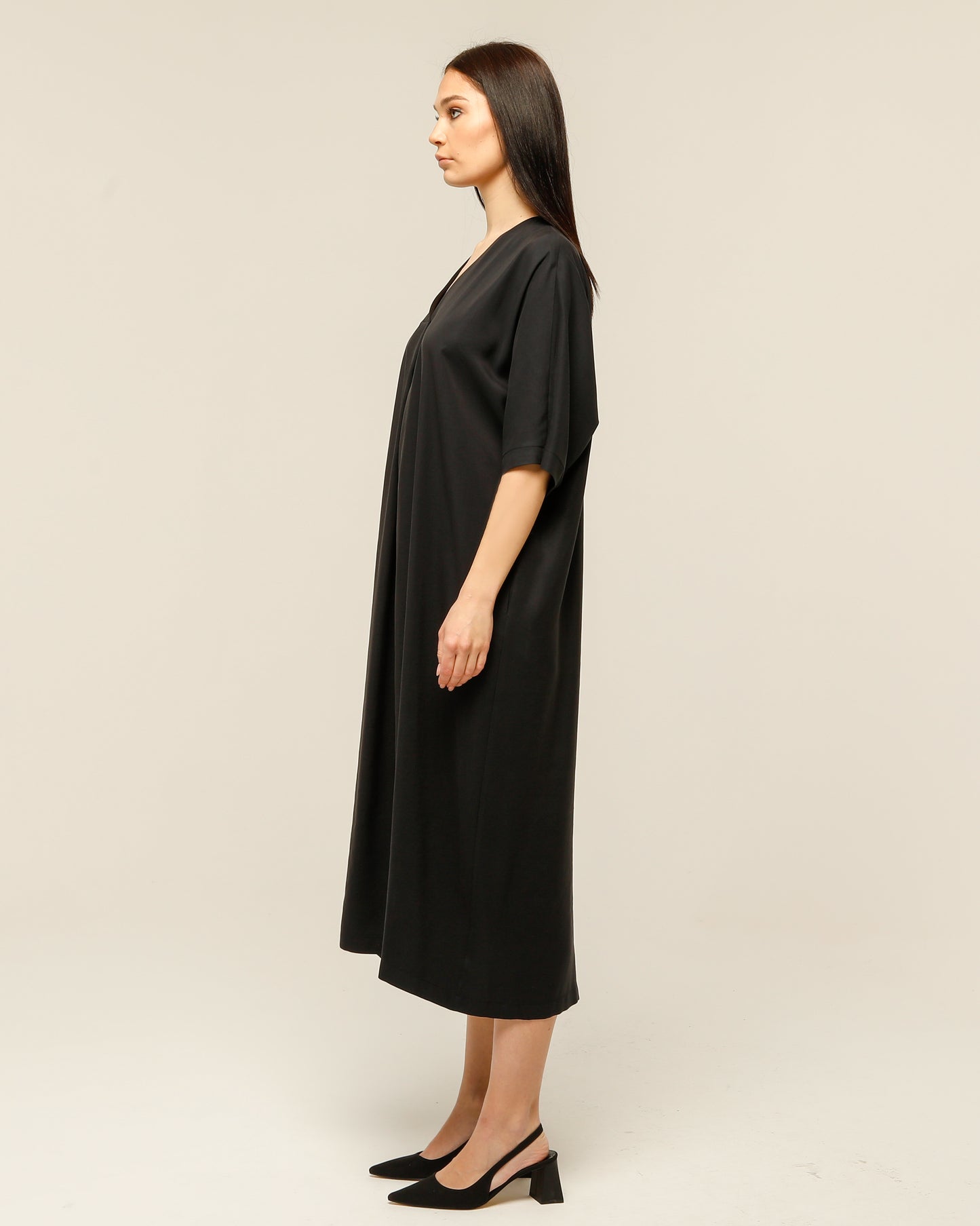 Black Pocket Oversize Midi Dress