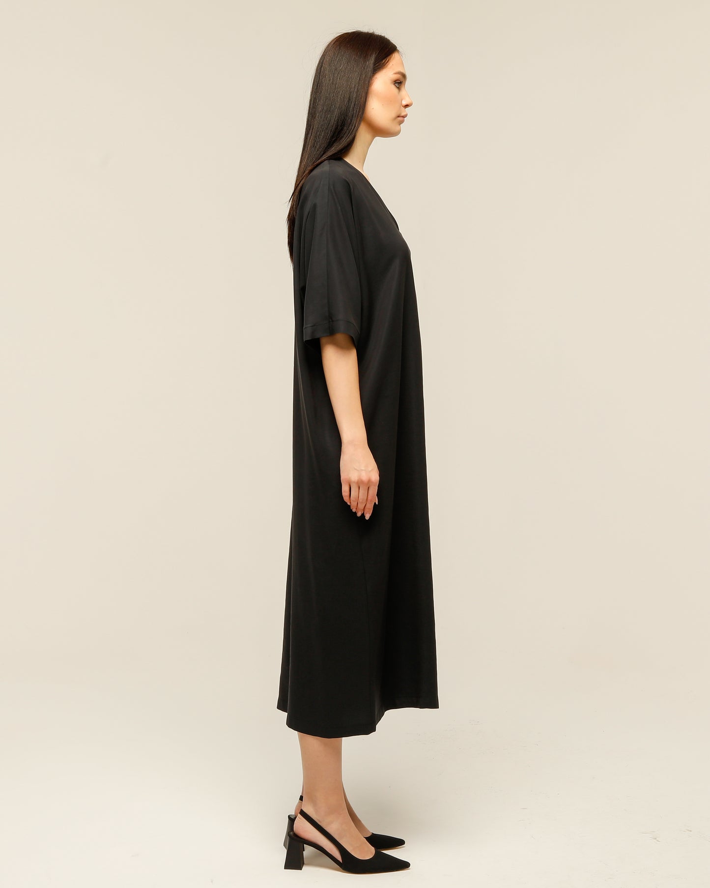 Black Pocket Oversize Midi Dress