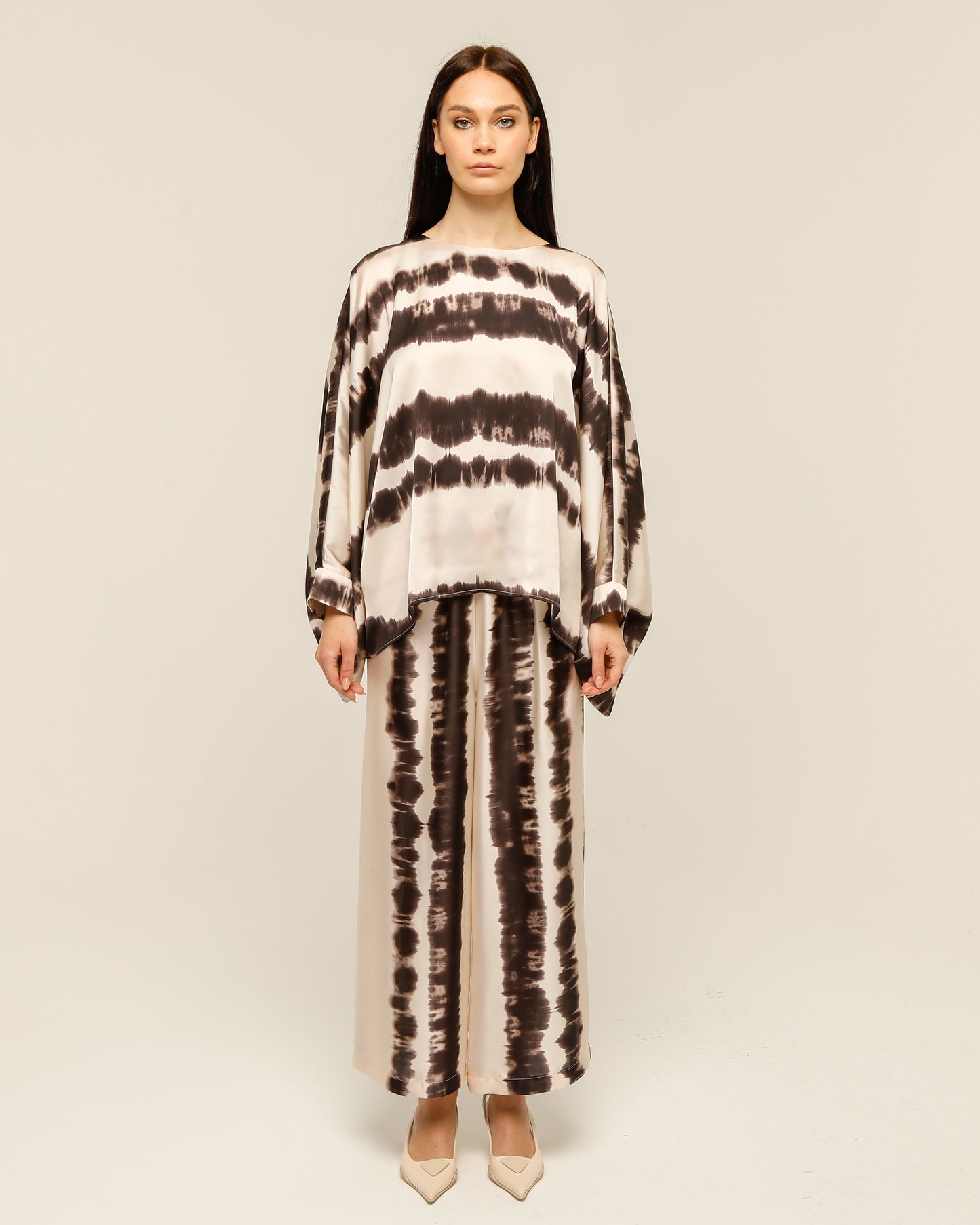 Brown Batik Blouse Bat Sleeve