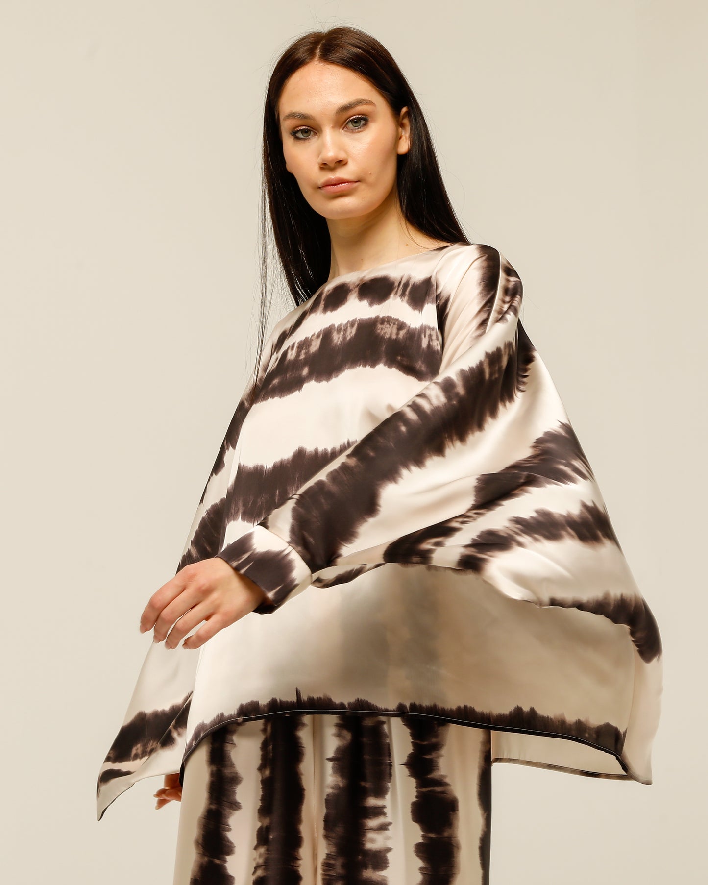 Brown Batik Blouse Bat Sleeve